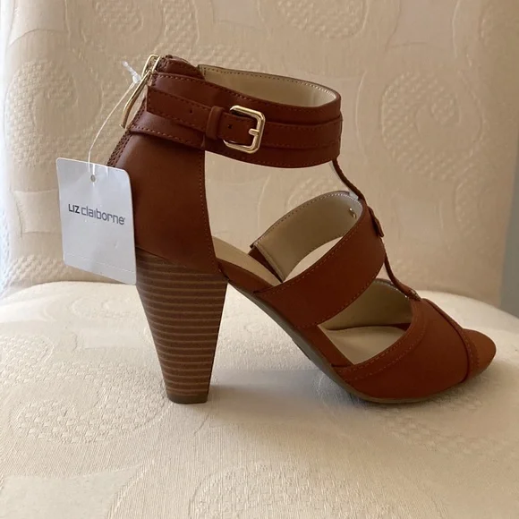 Liz Claiborne Sandal - Picture 4 of 6